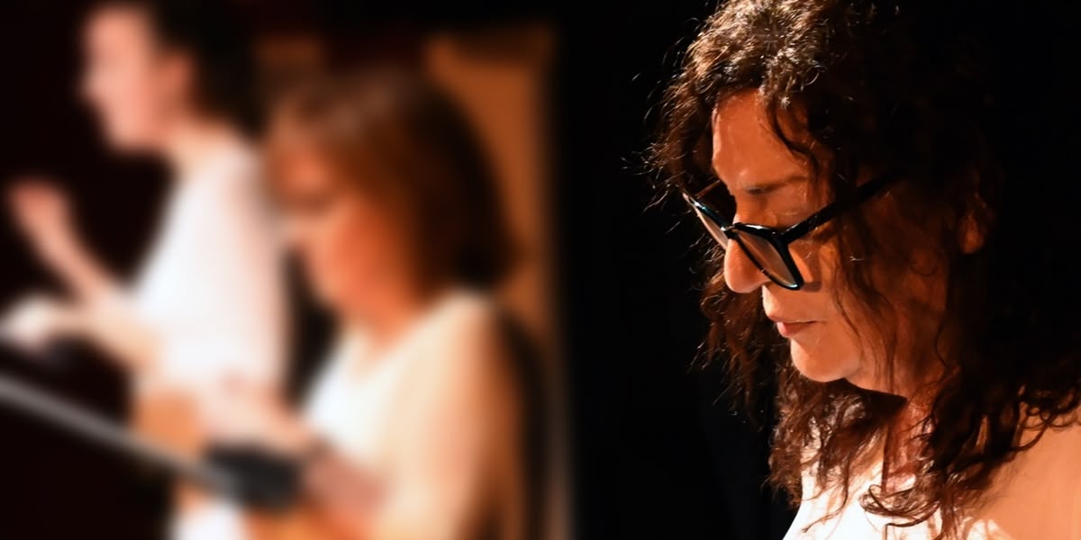 Foto portada: representació de 'Colometa' al Teatre Sant Vicenç. Autor: cedida. 