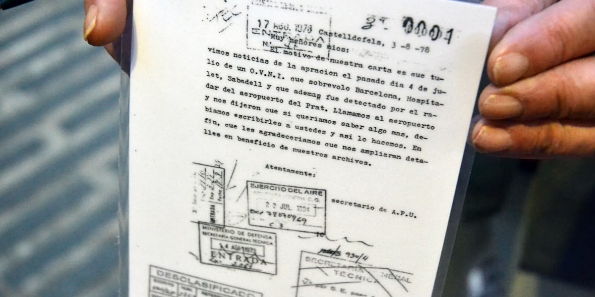 Document sobre l'aparició d'ovnis. Autor: J.d.A.