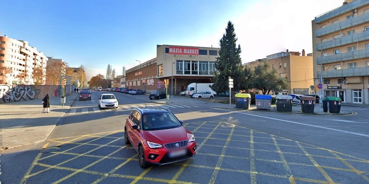 Foto de portada: carretera de Barcelona amb carrer dels Calders. Via Google Street View