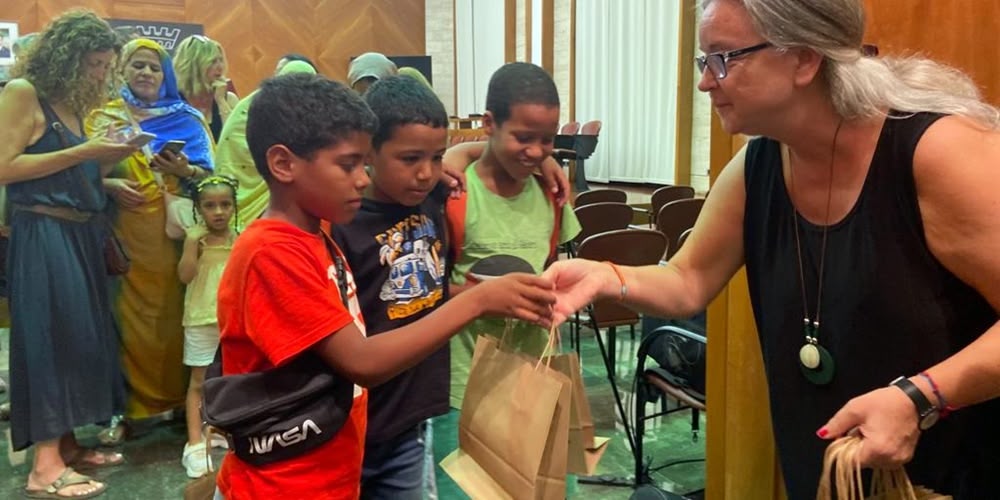 Alguns dels nens a la sortida de la recepció. Autora: D.Jiménez.