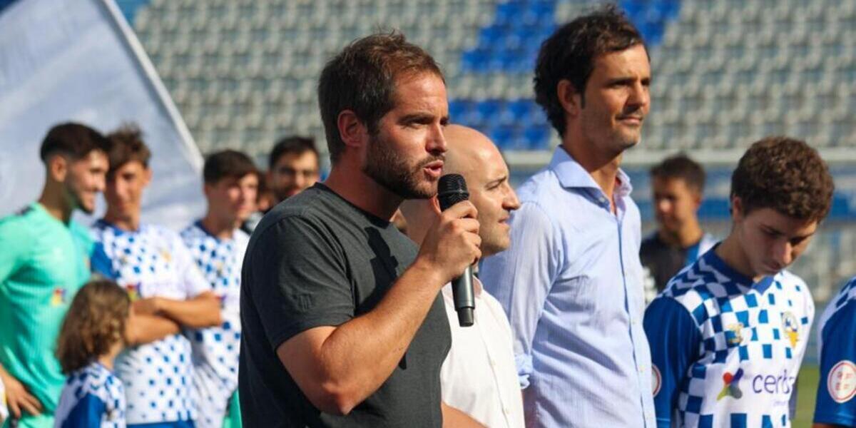 Miki Lladó, a la presentació a la Nova Creu Alta. Autora: Sendy Dihör