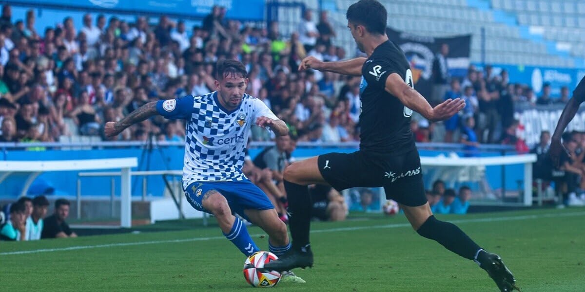 Astals, en una jugada a la primera part. Autora: Sendy Dihör.