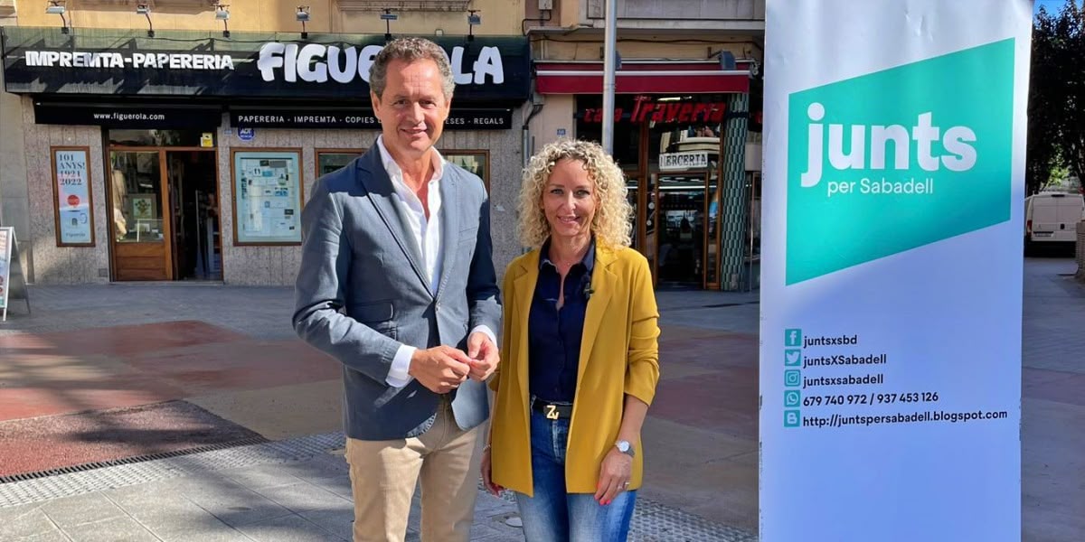 Matas i Botta, presentant la moció del mes de setembre. Autor: cedida.