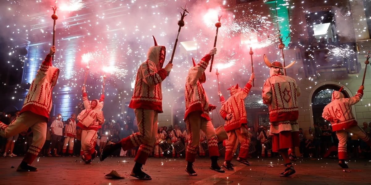 Foto portada: el Ball de Diables, aquest dissabte. Autor: David Jiménez.