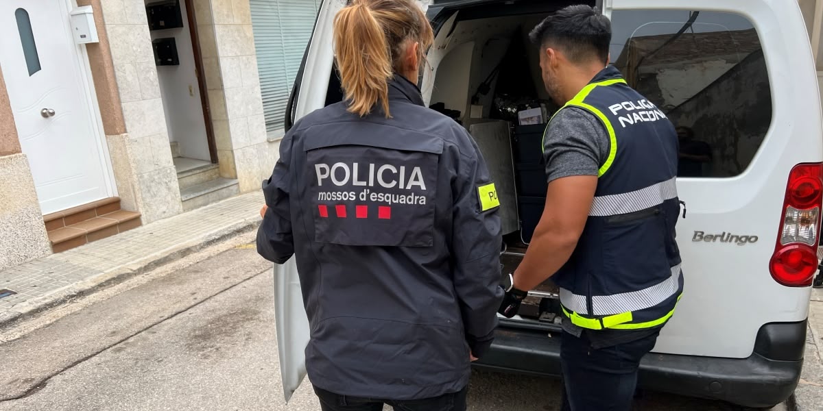 Operació policial a Sentmenat contra el grup neonazi Combat 18. Autor: ACN.