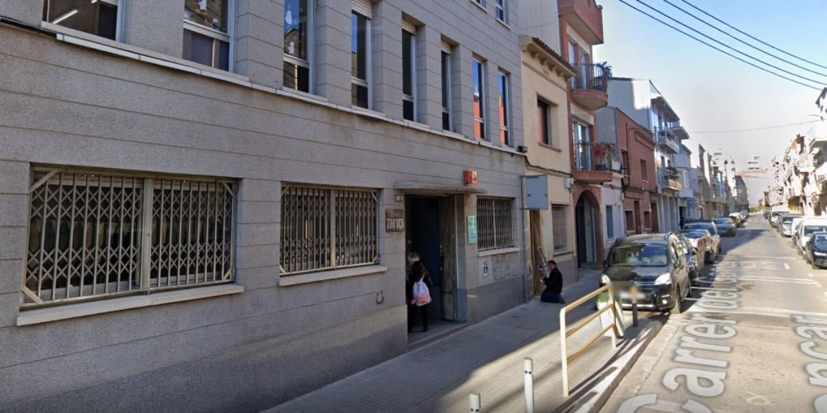 Escola Tarrés. Via Google Street View