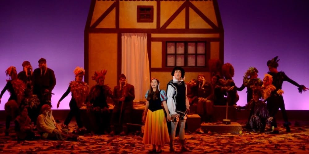 Foto portada: 'Blancaneus' a la Faràndula, l'any 2021. Autor. David B.