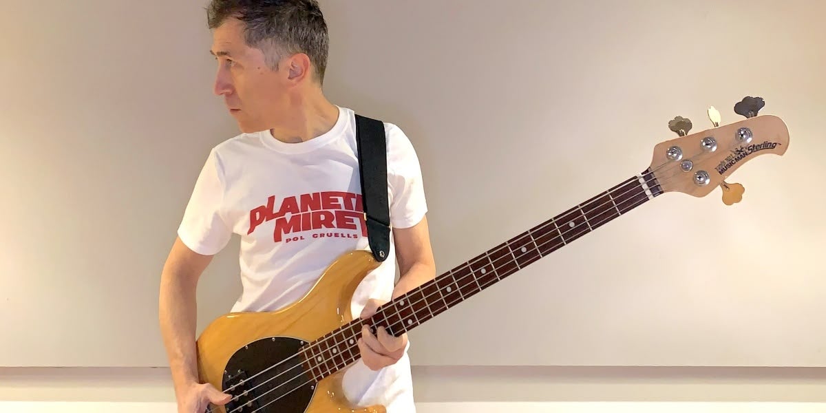 Foto portada: el cantant i baixista sabadellenc Pol Cruells. Autor: cedida.