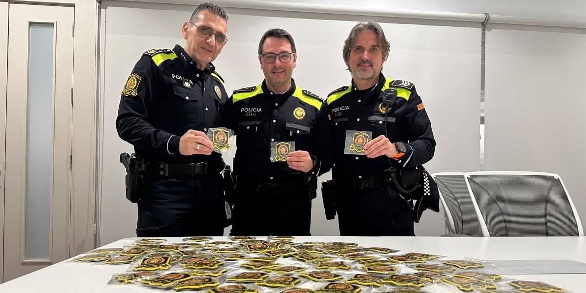 Policies Municipals amb els 'Escuts Solidaris'. Autor: cedida.