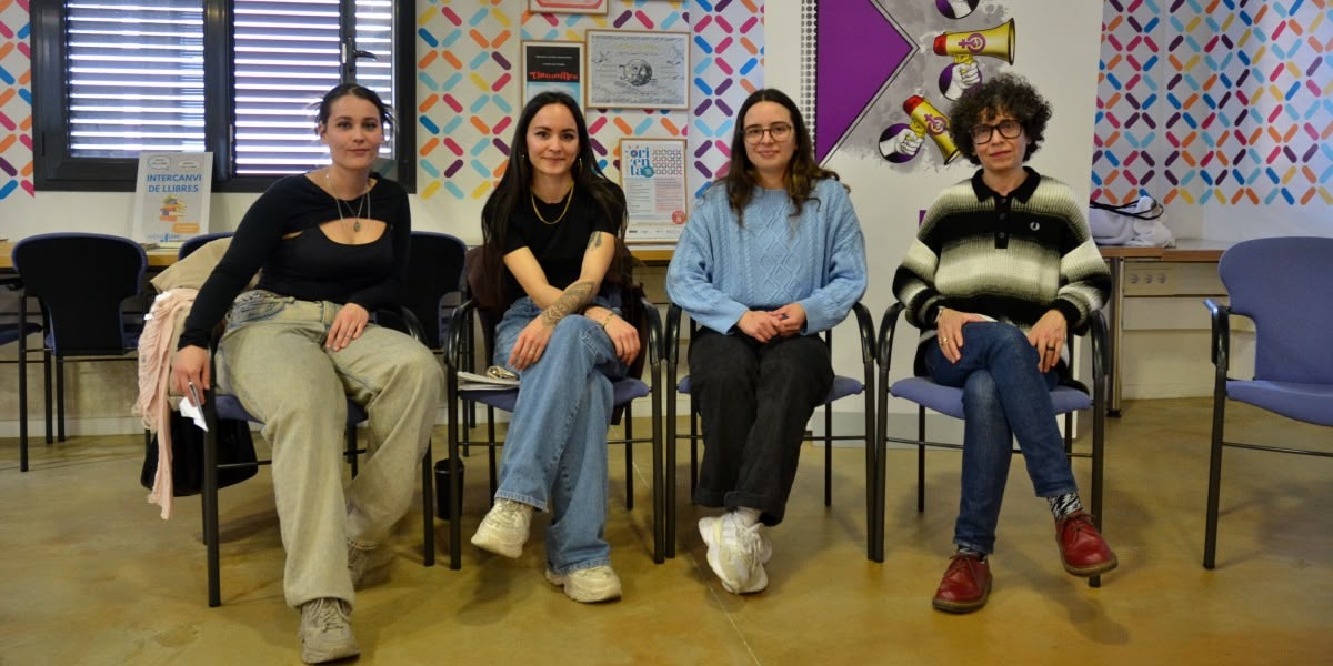 Participants de la taula rodona 'Dones en estudis i professions masculinitzades'. Autor: Jordi M