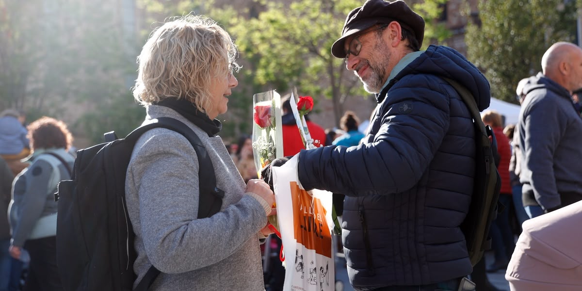 Sant Jordi, dia de petons. Autor: D.J.