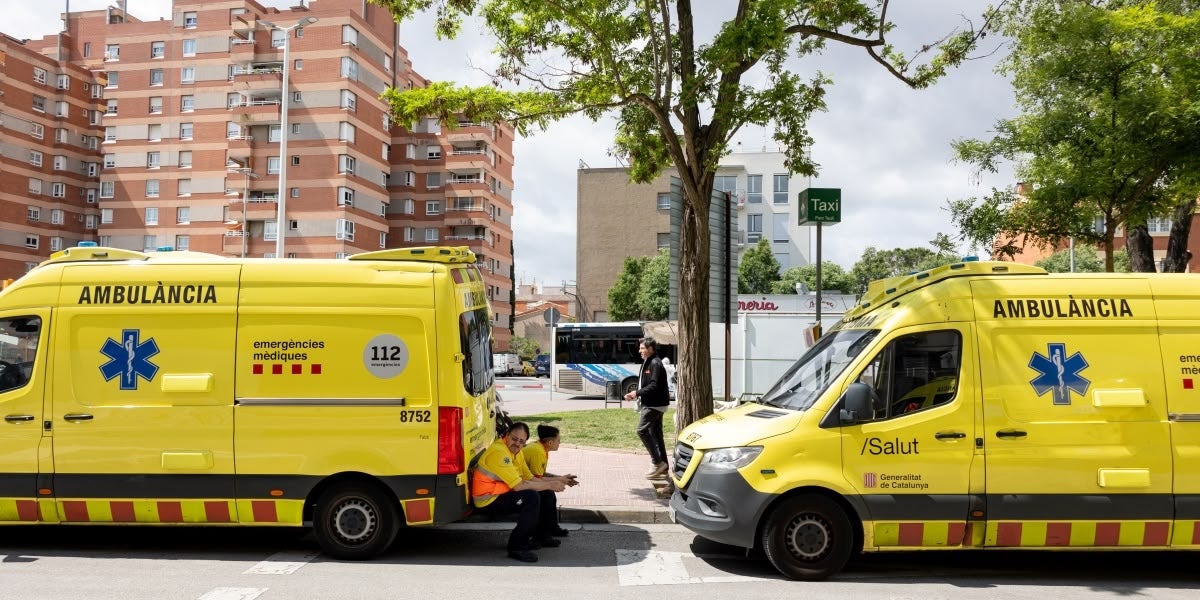 Ambulàncies a l'exterior del Parc Taulí. Autora: Alba Garcia. 