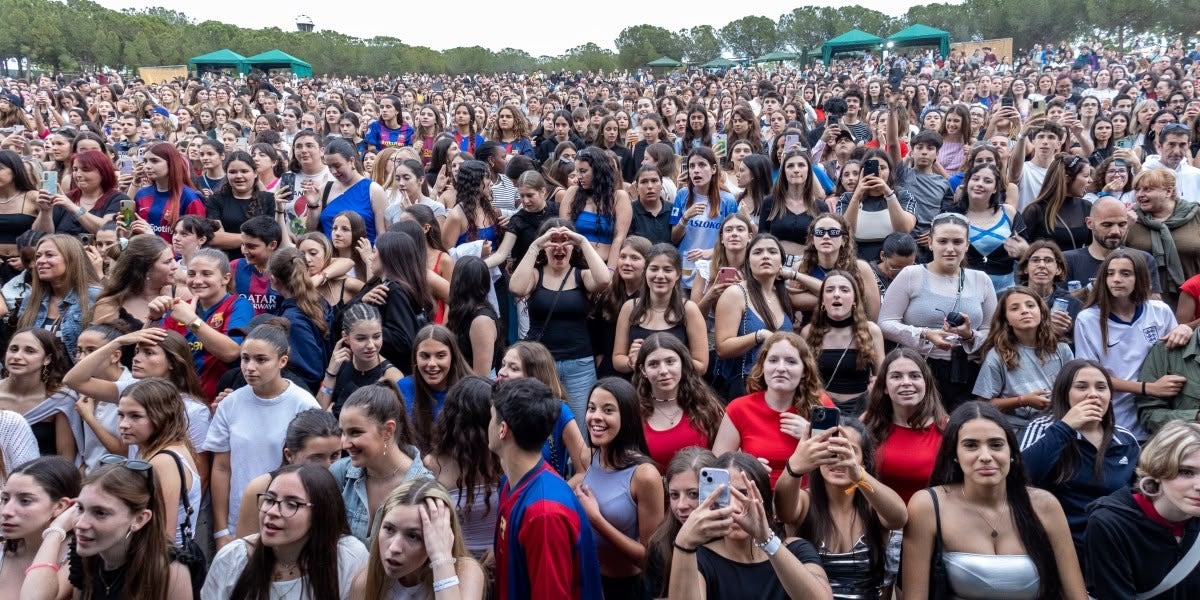 Públic a l'Embassa't en el concert de Mushka. Autora: Alba Garcia Barcia.