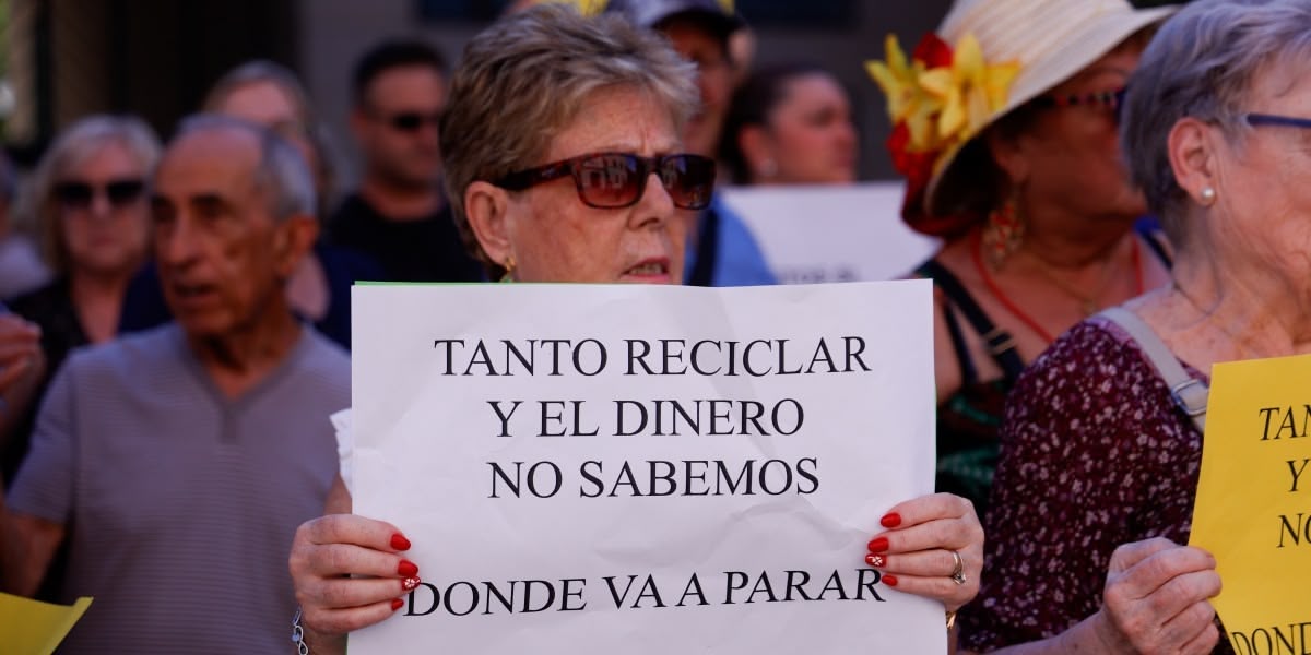 Segona manifestació contra la taxa comarcal de residus. Autor: David Jiménez.