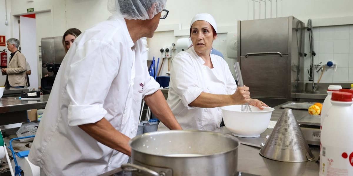 Visita a les instal·lacions del centre de formació municipal Cal Molins, aquest migdia. Autora: Alba Garcia Barcia.