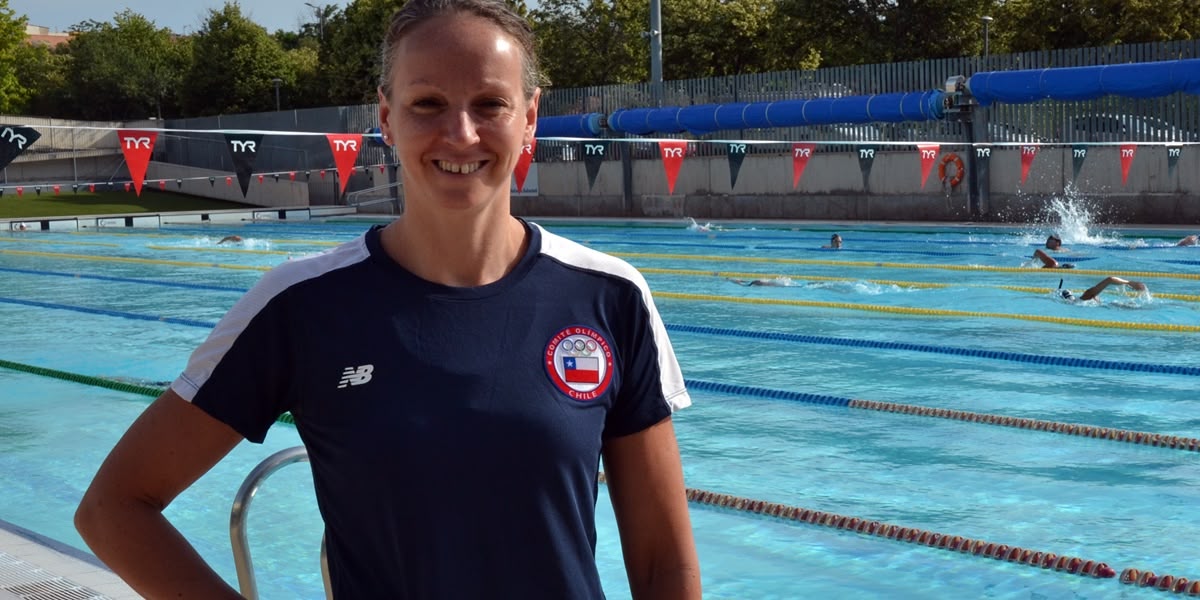 Foto portada: la nedadora xilena Kirstel Köbrich, aquest dissabte a la piscina exterior del CN Sabadell. Autor: J.d.A. 