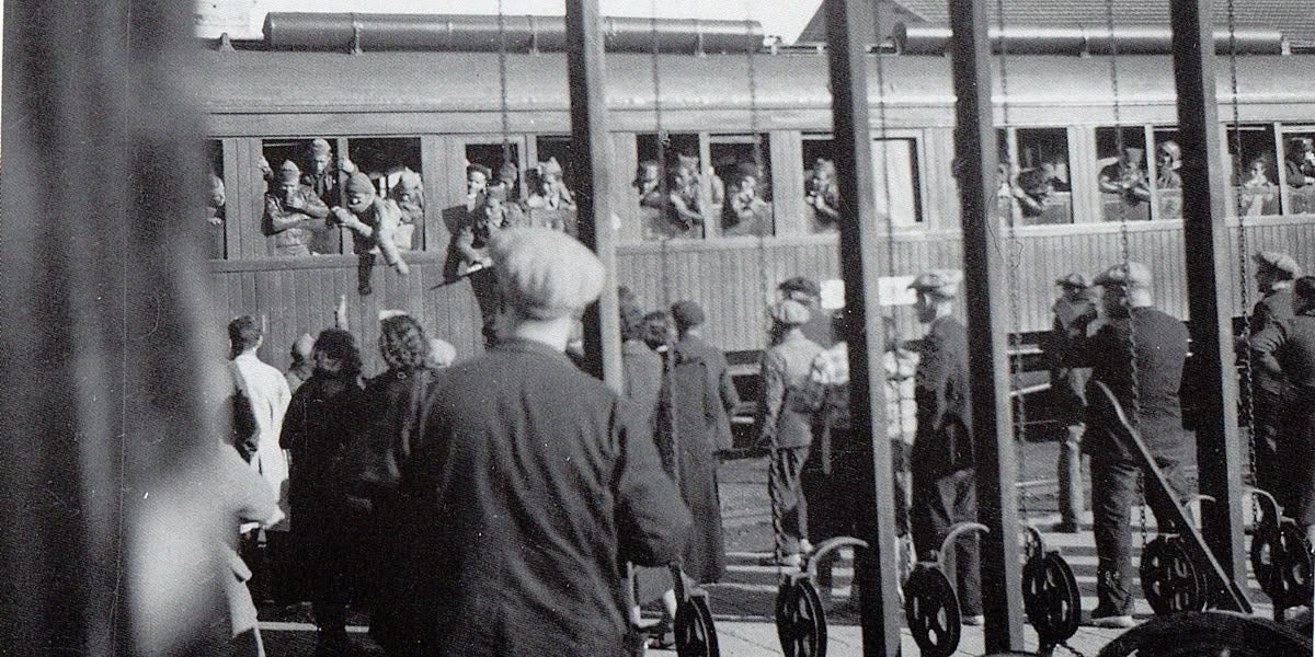 Tren de milicians a l'estació de Sabadell (desembre 1936). Antoni Martí/FBC