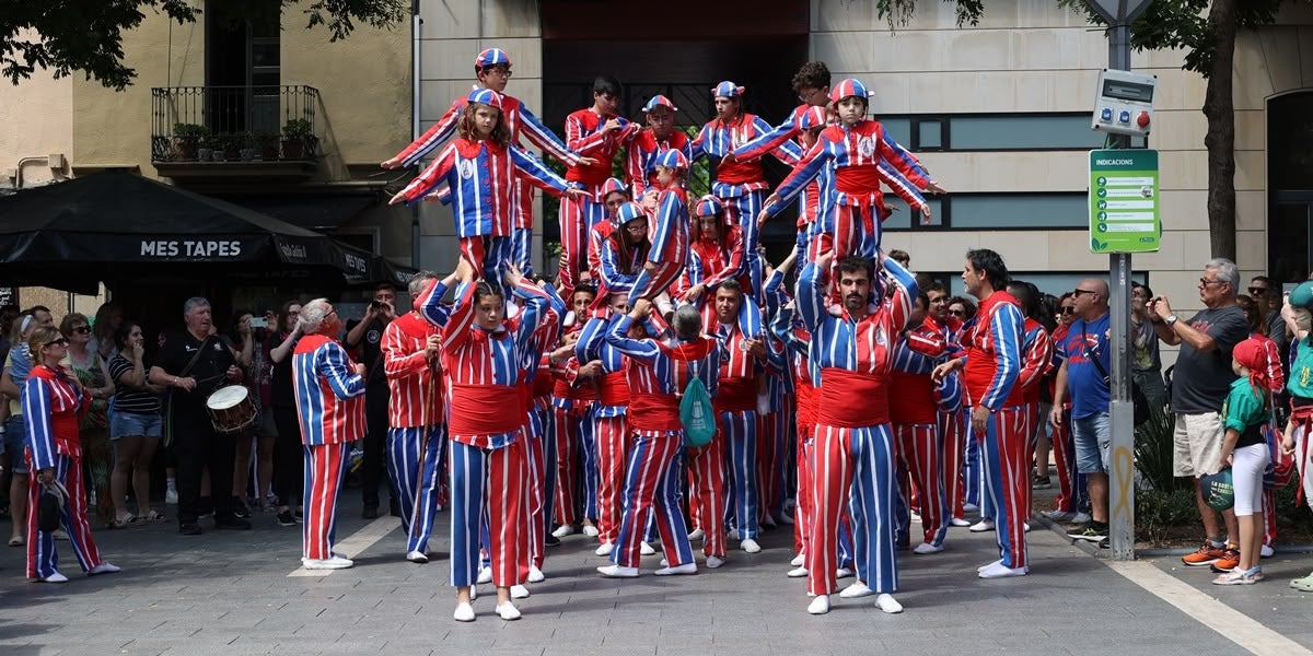 La Muixeranga d'Algemesí, entrant a Sant Roc. Autora: Alba Garcia.