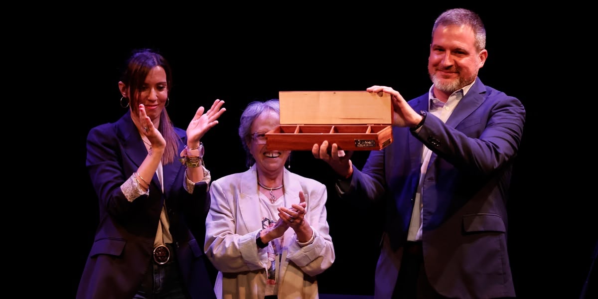 Garcés, recollint la Batuta d'Honor. Autor: D.Jiménez.