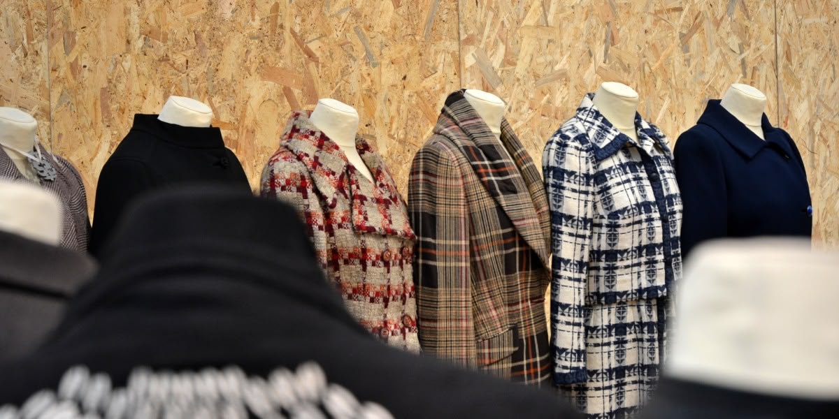 Vestits de la Fundació Antoni Montpalau. Autor: Jordi M.