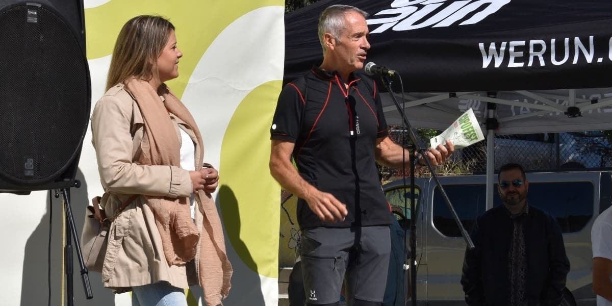 La regidora d'Acció Social, Laura Pineda, i el president de CIPO, Joan Madaula. Autor: cedida.