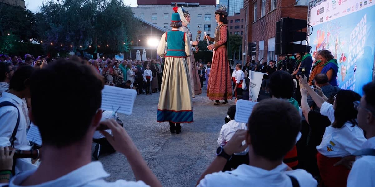 Actuació gegantera, a la recepció. Autor: David Jiménez.