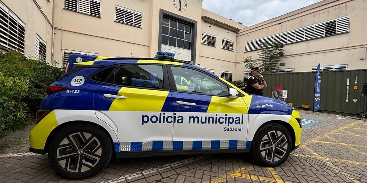 Un vehicle de la Policia Municipal a Can Marcet, el setembre de 2024. Autor: J.d.A.