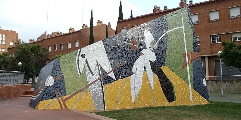 Escultura 'Barda', de Benet Ferrer, a la plaça de Josep Rosell, a Ca n'Oriac. Autor: Viquipèdia. 