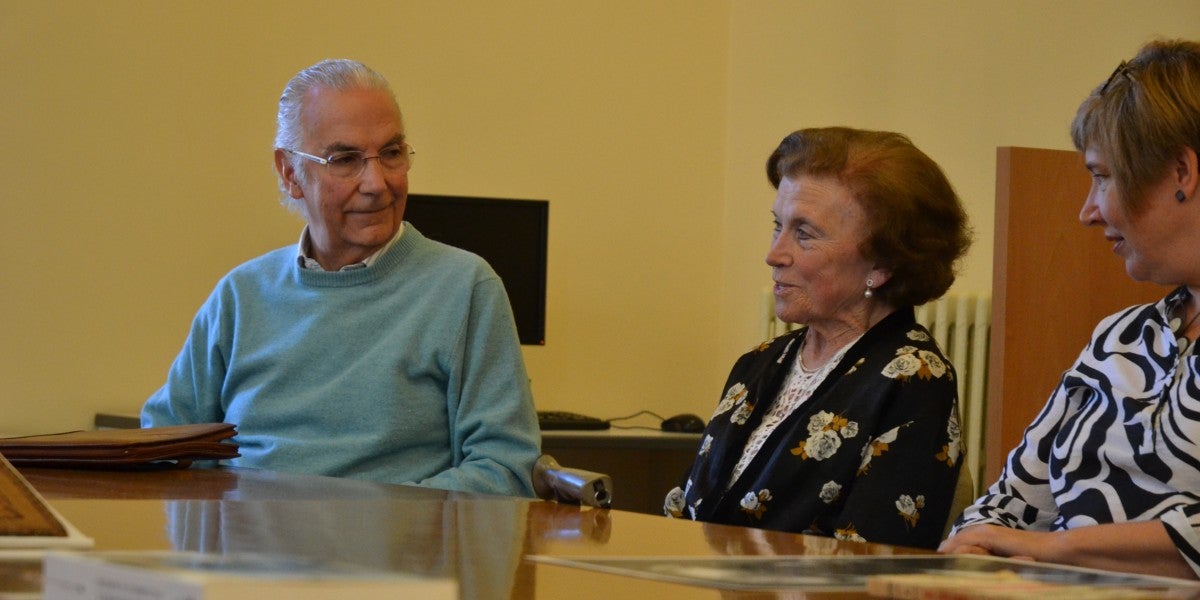 Claudi Sarrà, net de Salvador Sarrà Serravinyals, i Isabel Sarrà, filla, a la trobada de familiars d'exiliats a l'Arxiu Històric. Autor: Jordi M.