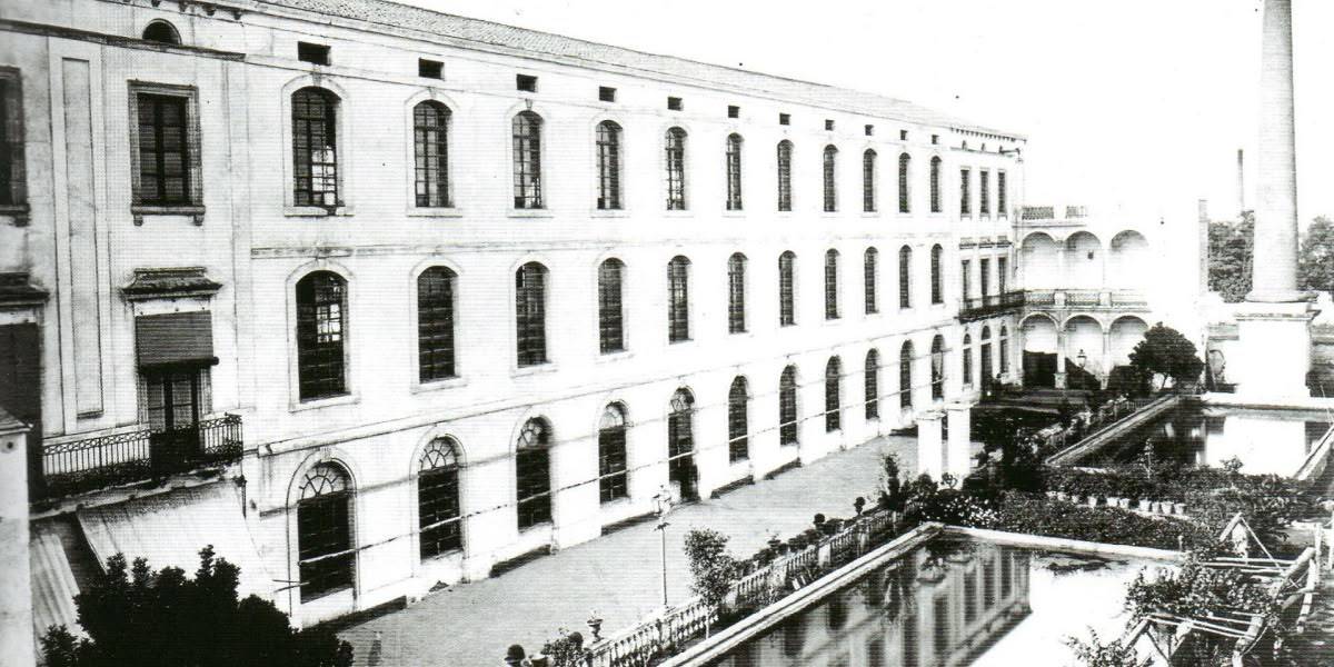 El vapor d'en Rovira o d'Antoni Casanovas i els dipòsits d'aigua inaugurat al 1850, Ill·lustracio de Panorama Fotográfico de Sabadell (1881)