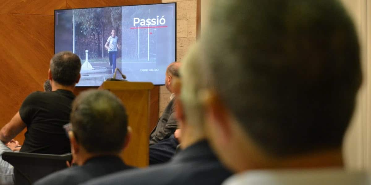 Projecció d'un vídeo en record de Valero, durant l'acte. Autor: J.d.A.