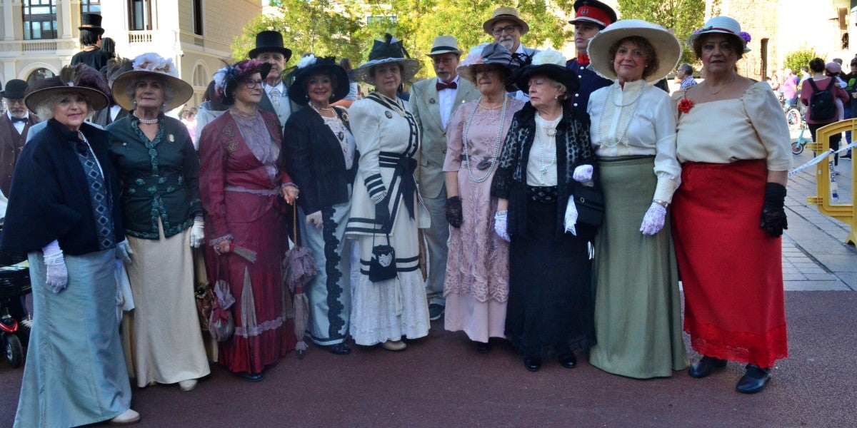 Participants del ral·li Aplec de la Salut, vestits d'època. Autor: J.d.A. Torna aquest cap de setmana.