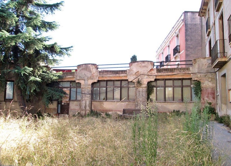 Pati de la Casa Grau, fa un temps. Font: Viquipèdia.