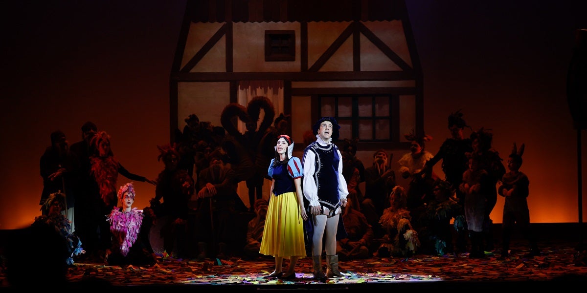 Un moment de l'estrena de 'La Blancaneus i els 7 nans', aquest 9 de novembre. Autor: David Jiménez.