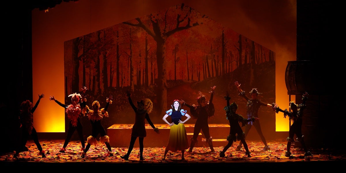 Un moment de l'estrena de 'La Blancaneus i els 7 nans', aquest 9 de novembre. Autor: David Jiménez.