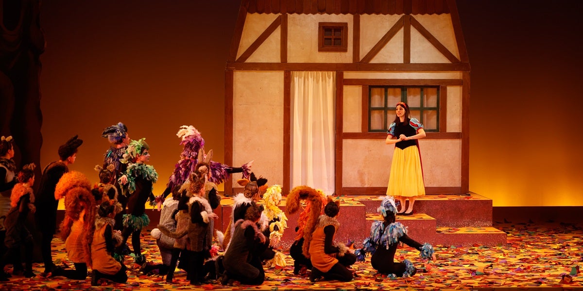 Un moment de l'estrena de 'La Blancaneus i els 7 nans', aquest 9 de novembre. Autor: David Jiménez.