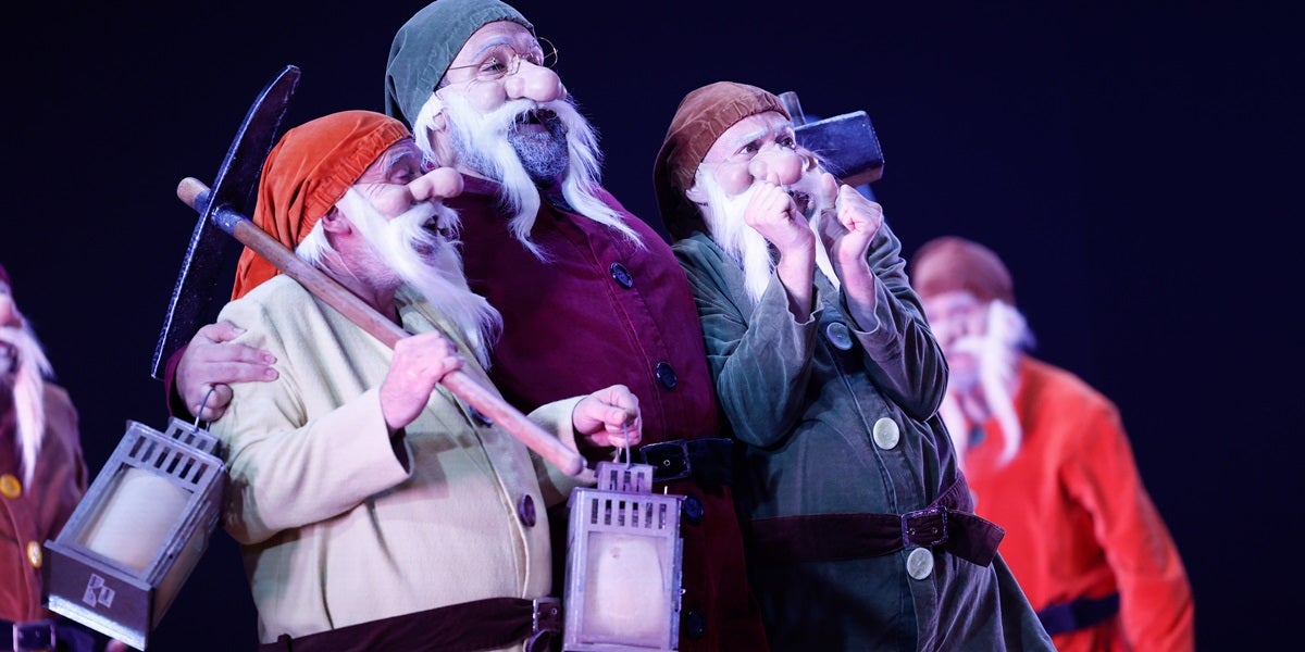 Un moment de l'estrena de 'La Blancaneus i els 7 nans', aquest 9 de novembre. Autor: David Jiménez.