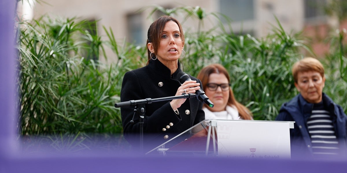 L'alcaldessa, Marta Farrés, a l'acte del 25N. Autor: David J.