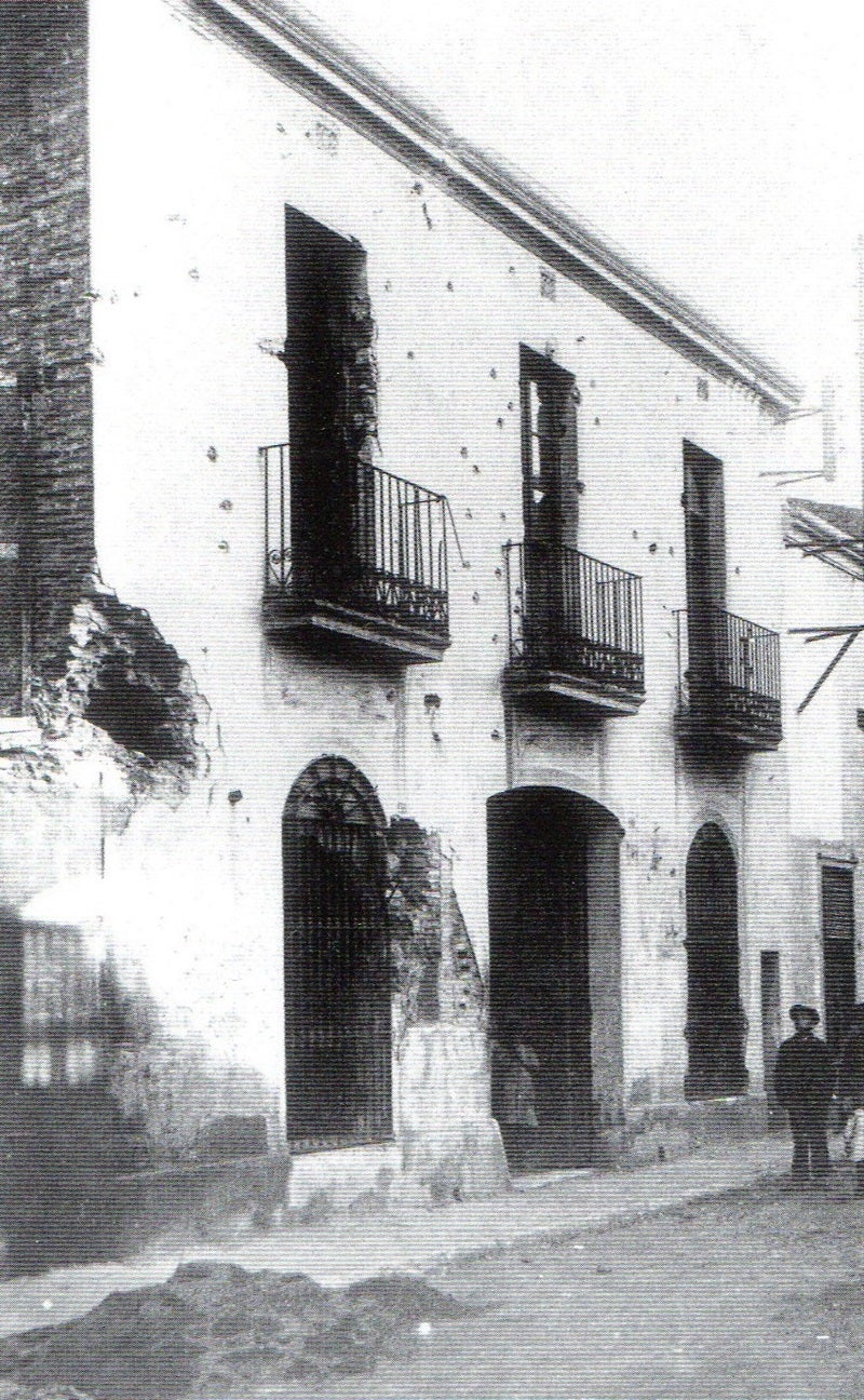 L'Obrera amb signes del bombardeig a la Vaga General Revolucionària (1917)