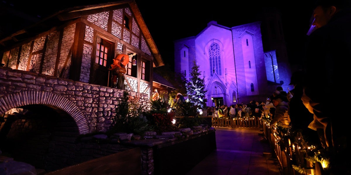 El pessebre monumental amb Sant Fèlix de fons. Autor: David Jiménez.