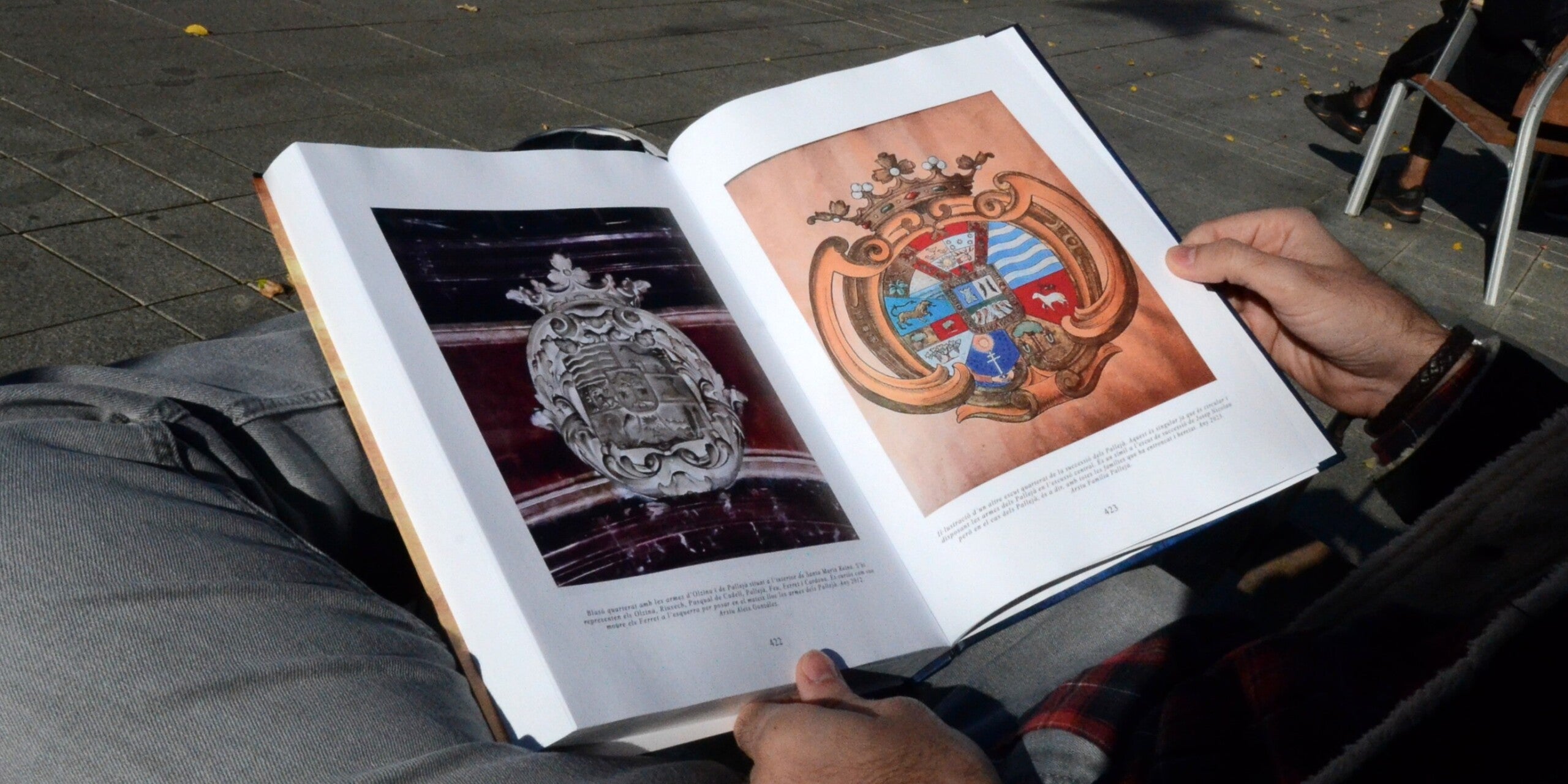 Imatges del llibre 'Can Feu i l'heràldica nobiliària', escrit per Aleix González. Foto: Jordi M.