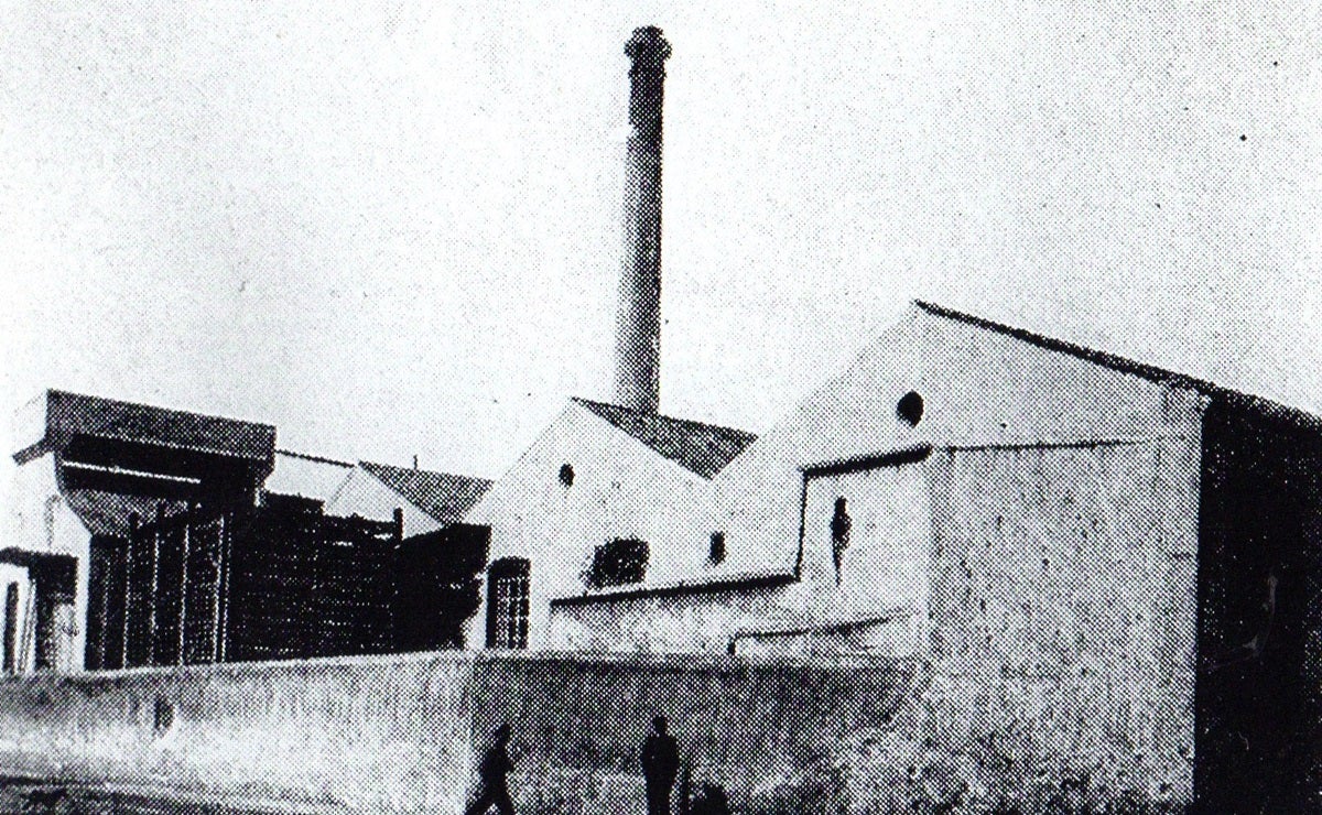 La fàbrica Seydouyx, al barri de Gràcia, a l'època de la segona vaga general (1910)/MHS-