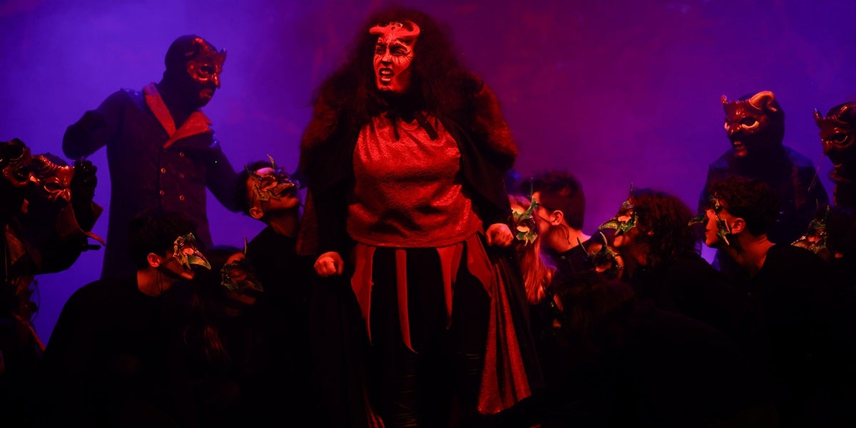 Foto portada: un moment dels 'Pastorets' del Teatre Sant Vicenç de la temporada 2024-2025. Autor: David Jiménez. 