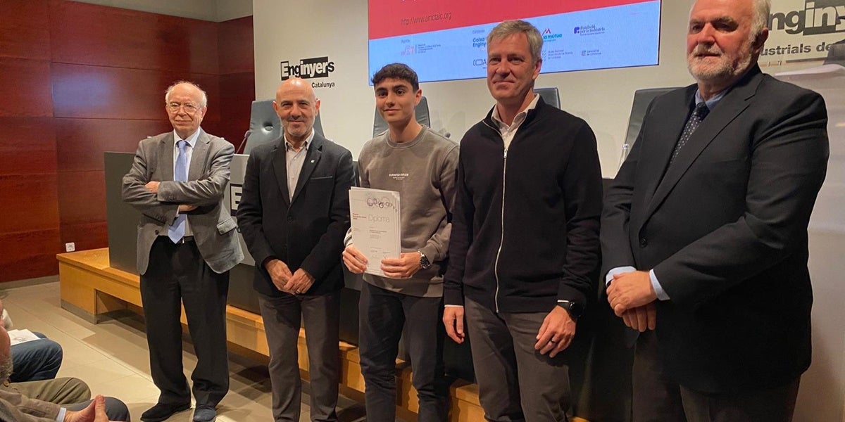 Foto de portada: El guanyador de la Menció Especial dels Premis Bonaplata, Jan Ivorra. Autor: cedida