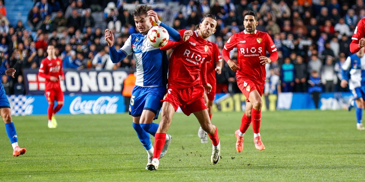 Ustrell, en una disputa durant el primer acte. Autora: Dihör