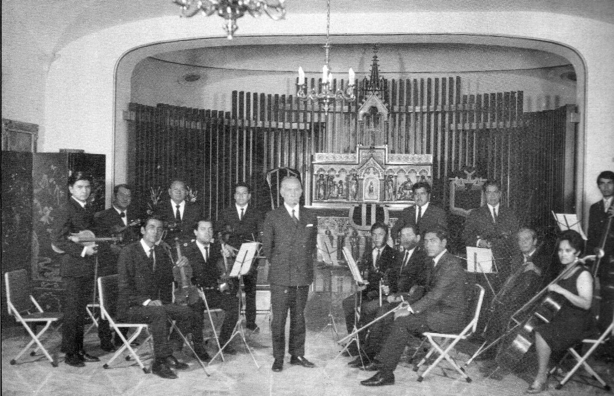 Francesc Carreras amb l'orquestra de cambra de San Luís de Potosí.