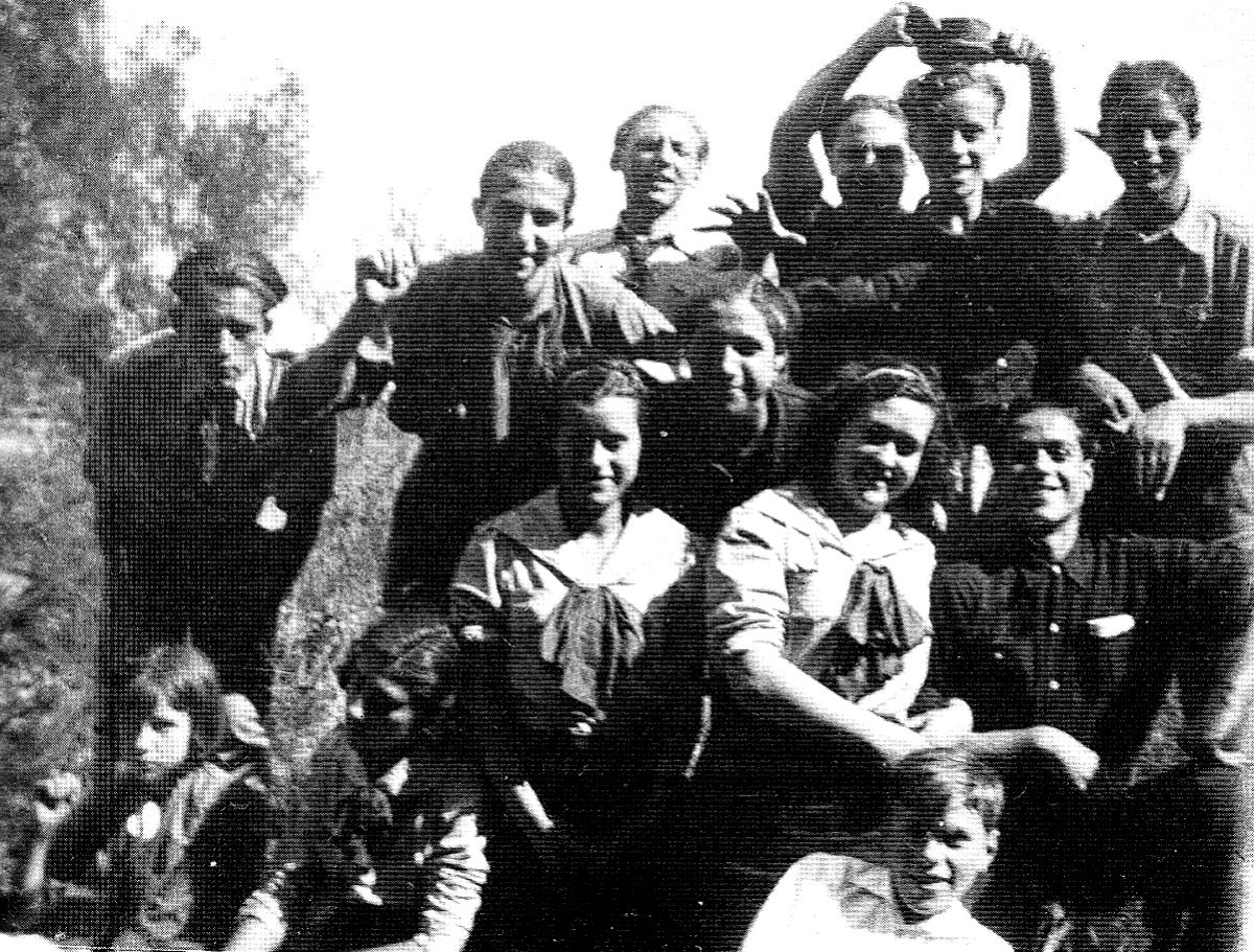 Militants de les JSU de Sabadell. L'1 de maig de 1936