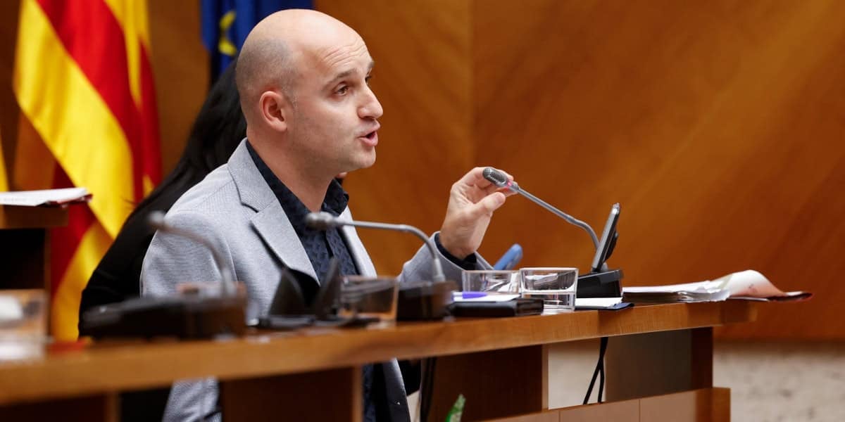 Foto portada: un moment del ple municipal de Sabadell del febrer de 2025. Autor: D.Jiménez.