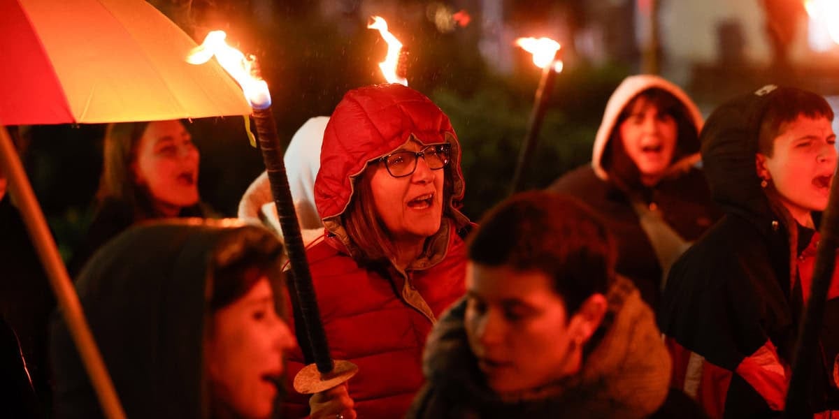 Marxa de torxes vigília 8-M. Autor: David Jiménez.