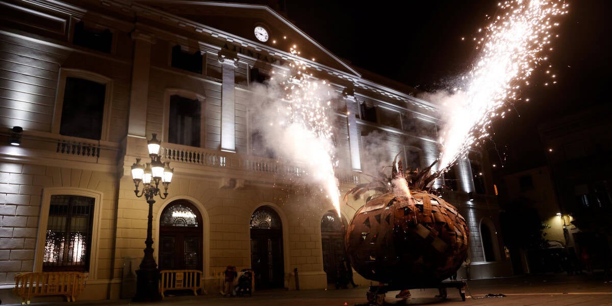 Un moment del Cebafoc 2025, festival del foc i la percussió que es fa cada any a Sabadell. Autor: D.Jiménez.